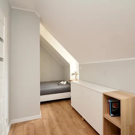 Mdrent Oliwski Dworek Apartman
